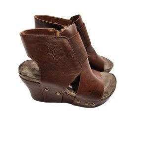 Women's Pierre Dumas Hester 25 Wedge Size 6 Platform Sandal Brown Vegan Leather